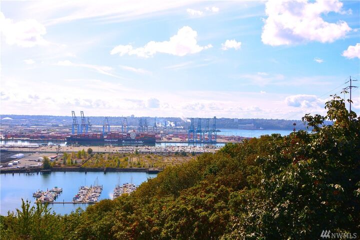 1140 Browns Point Blvd NE 5  Tacoma WA 98422 photo