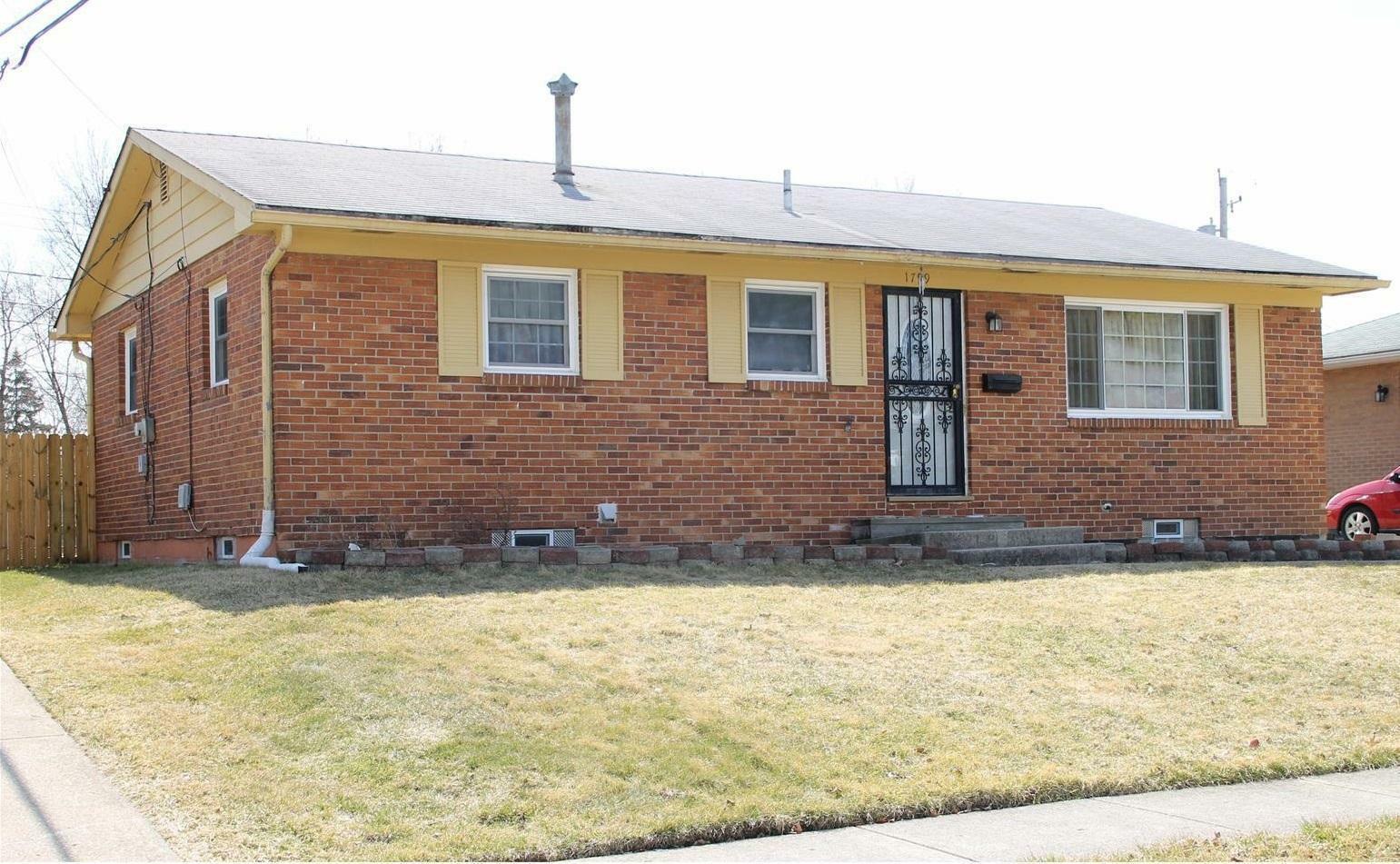 Property Photo: 1799 Radnor Avenue OH 43224