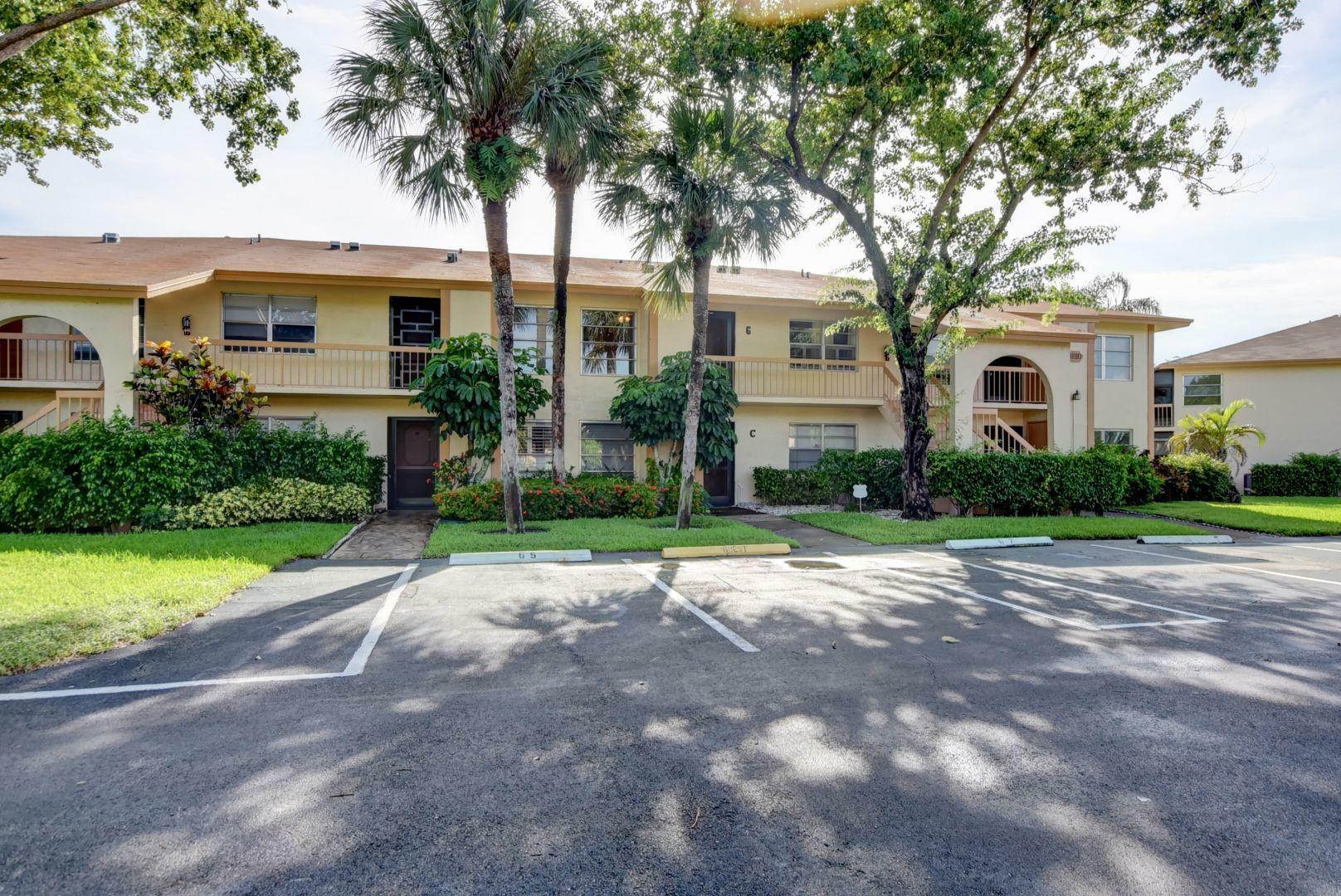 Property Photo:  5890 Sugar Palm Court G  FL 33484 