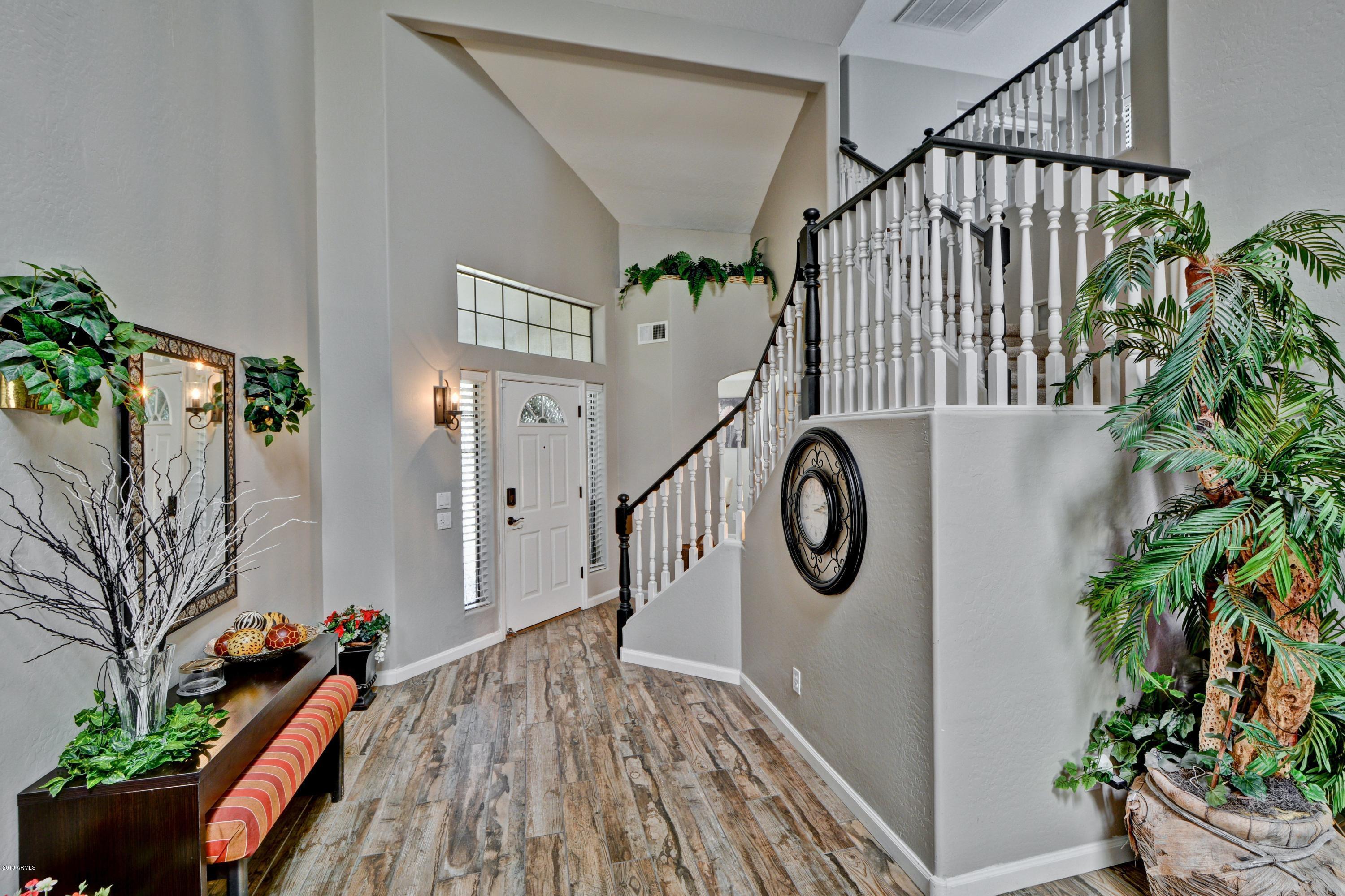 Property Photo: 7466 W Denaro Drive AZ 85308