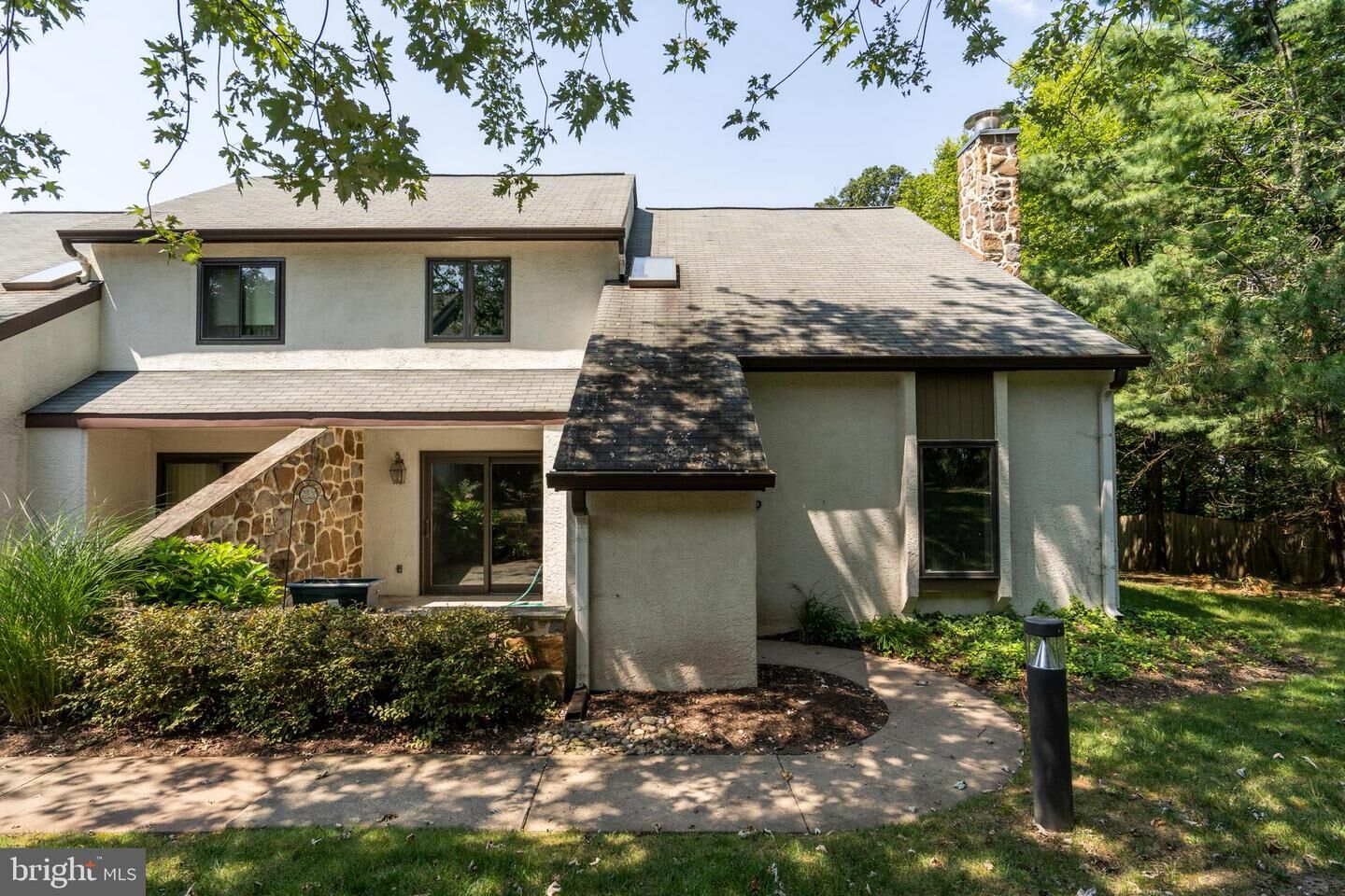 Property Photo:  142 Pinecrest Lane  PA 19406 