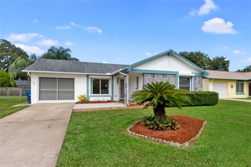Property Photo: 3649 Mendocino Street FL 34655