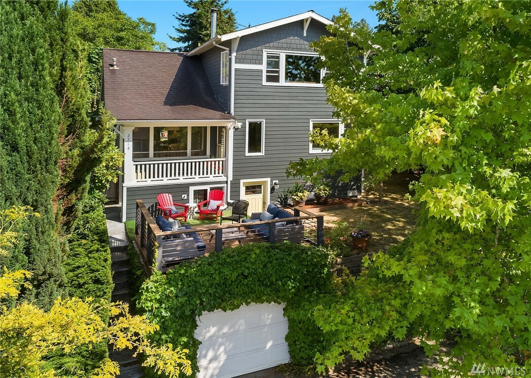 Property Photo:  2716 48th Ave SW  WA 98116 