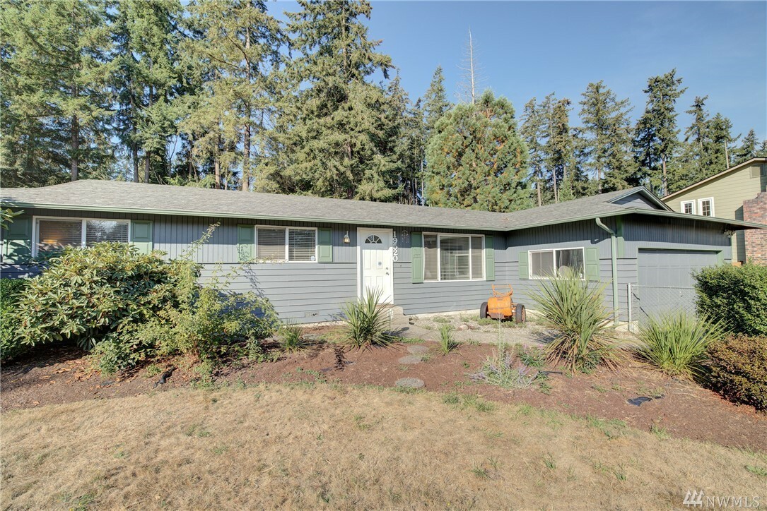 Property Photo:  19520 S Tapps Dr E  WA 98391 