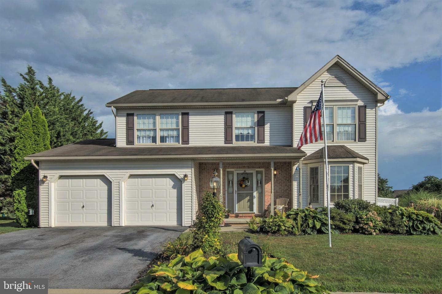 Property Photo: 6509 Sanibel Drive PA 17111