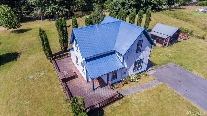 Property Photo: 1222 145th Ave SE WA 98290