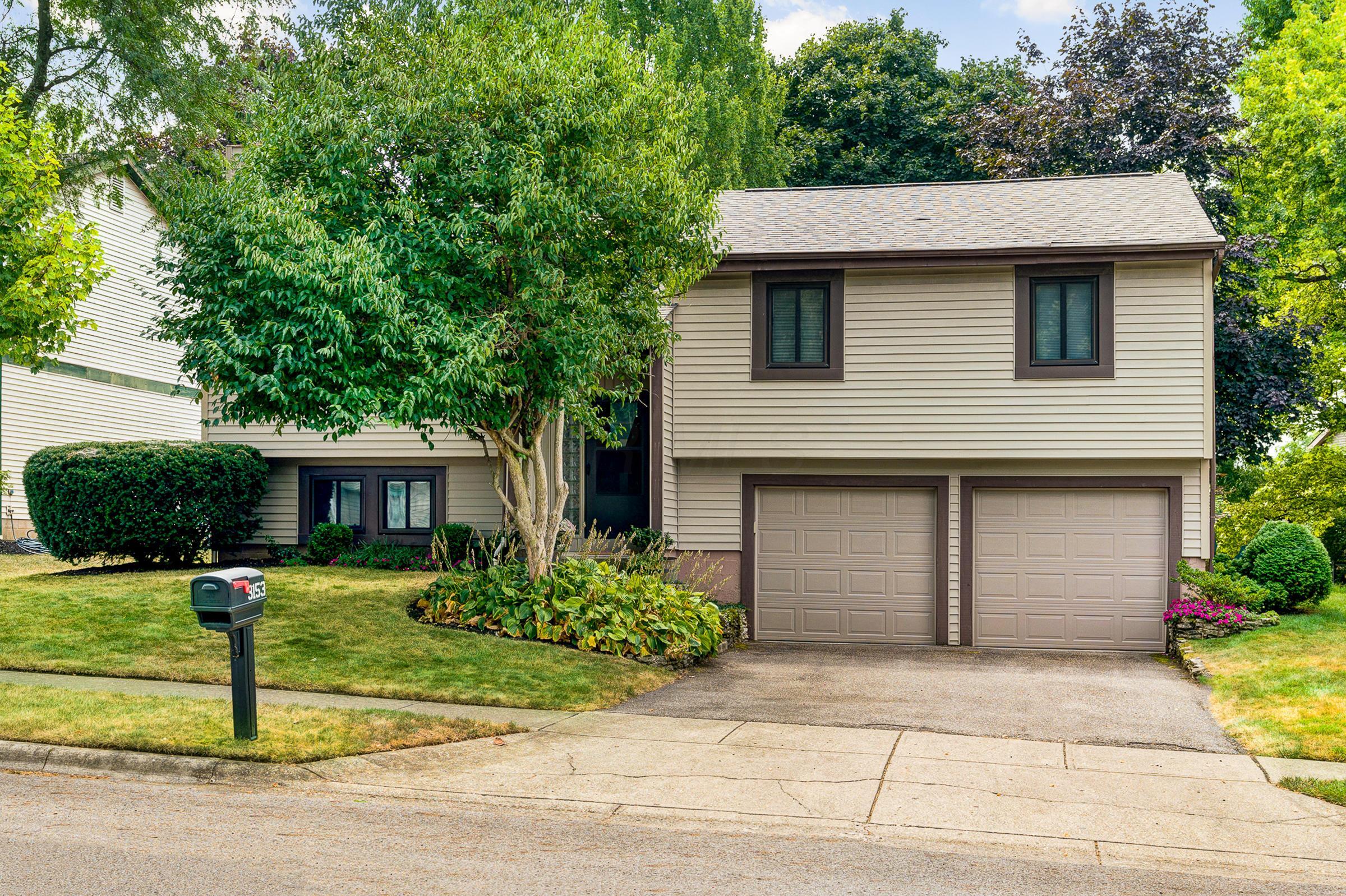 Property Photo: 3153 Delburn Avenue OH 43017