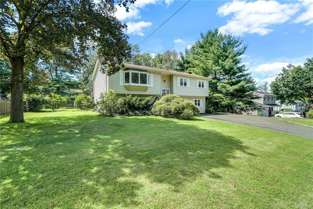 Property Photo:  76 Old Middletown Road  NY 10956 