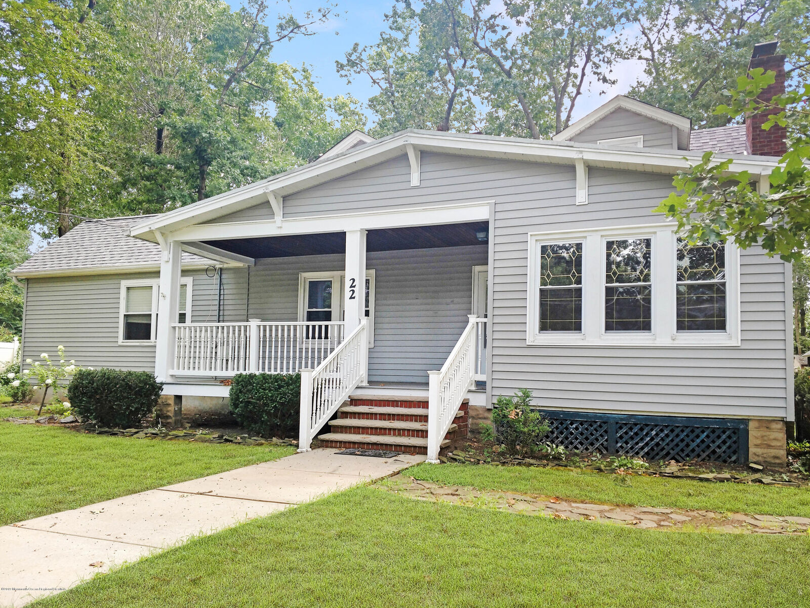 Property Photo:  22 Oak Street  NJ 08884 