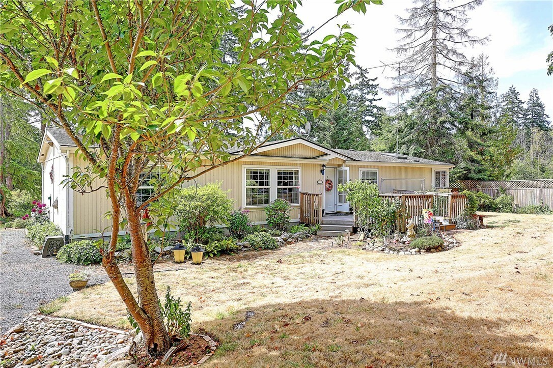 Property Photo:  114 E Dry Lake Rd  WA 98282 