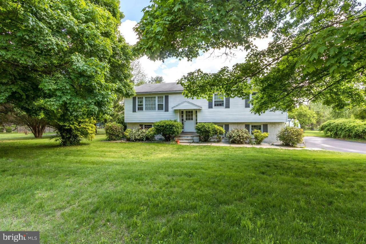 Property Photo: 6124 Honey Hollow Road PA 18902
