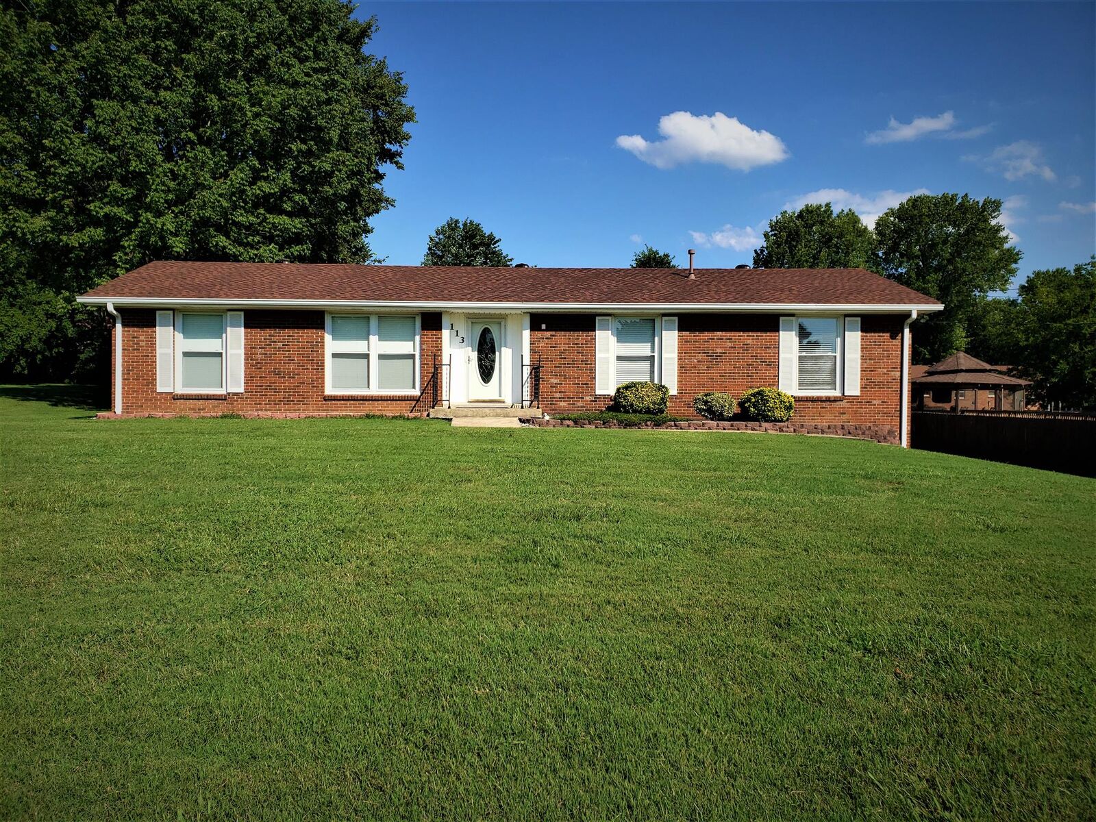 Property Photo: 113 Mount Vernon Dr TN 37138