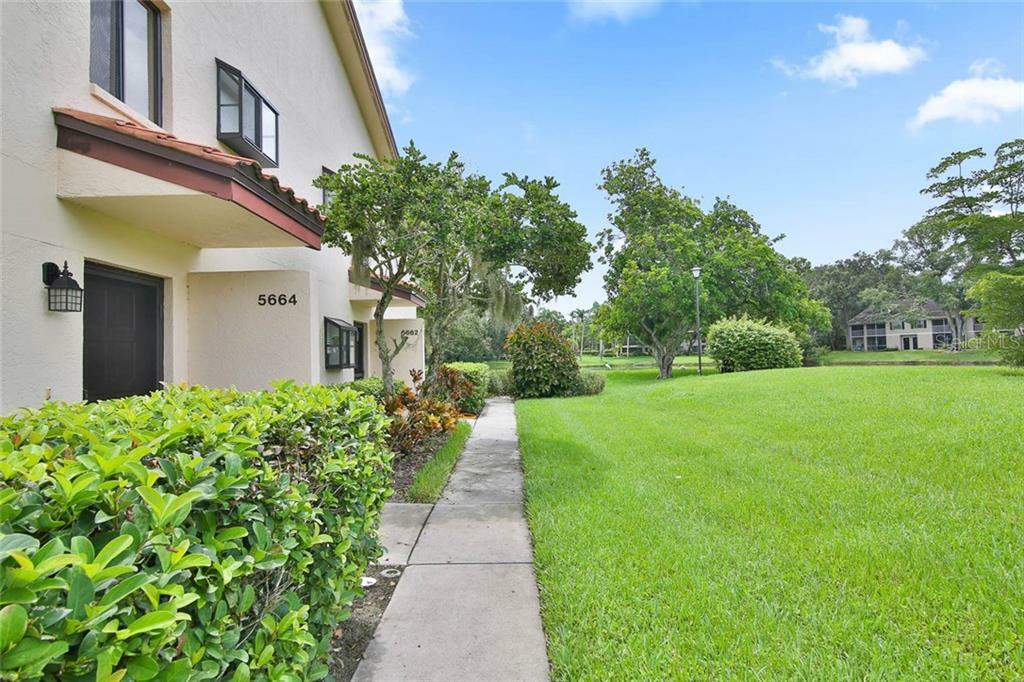 Property Photo:  5660 Gardens Drive  FL 34243 