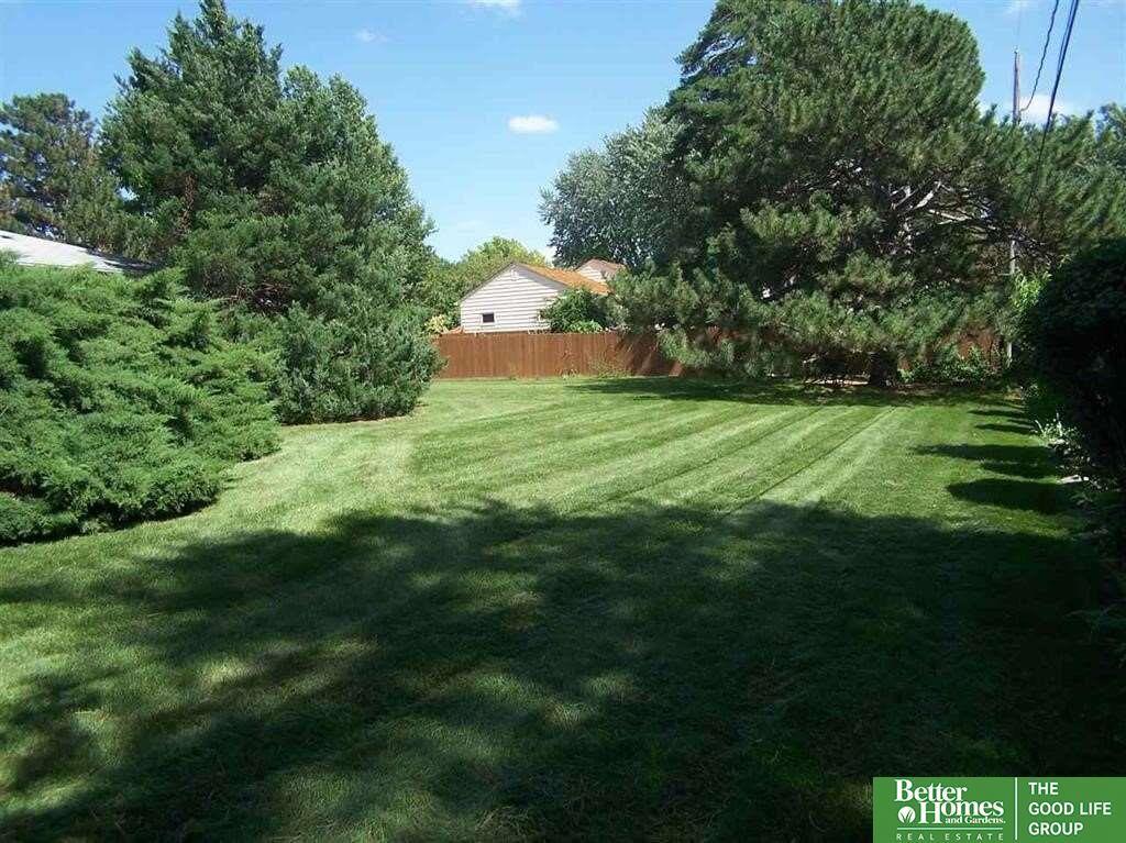 Property Photo:  9405 Davenport  NE 68114 