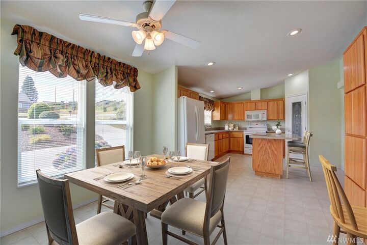 Property Photo: 23301 Buchanan St WA 98235