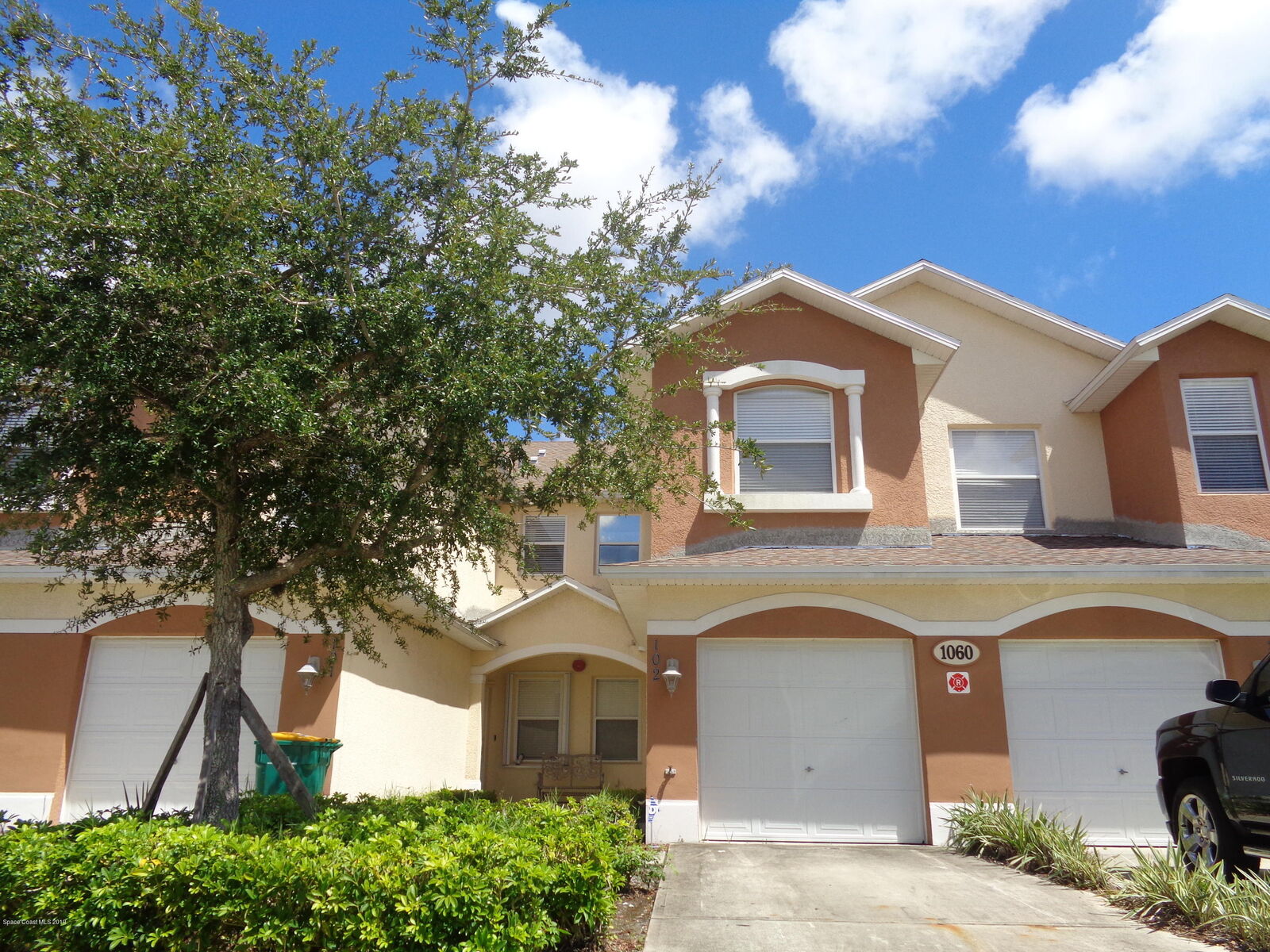Property Photo: 1060 Venetian Drive FL 32904