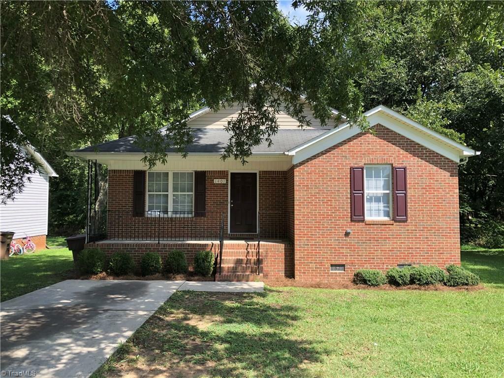 Property Photo:  1407 S English Street  NC 27401 