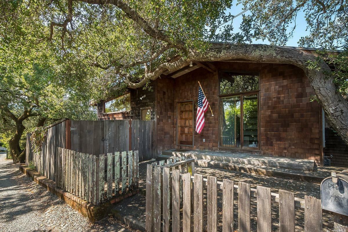 Property Photo:  6 Walsh Lane  CA 94930 