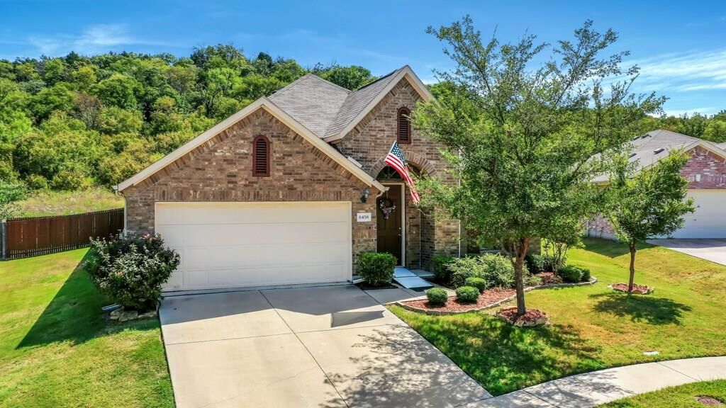 Property Photo: 6458 Parkstone Way TX 75249