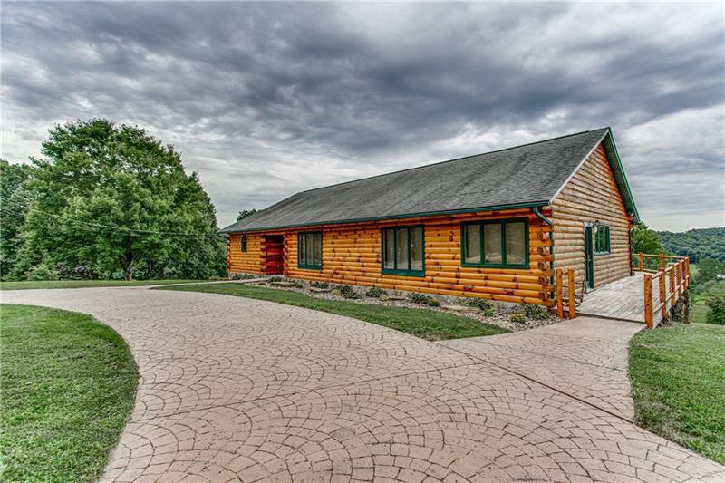 Property Photo:  116 Ridgeview Ln  PA 16037 