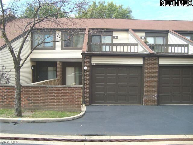 Property Photo:  514 Turnberry Lane 2-23  OH 44143 