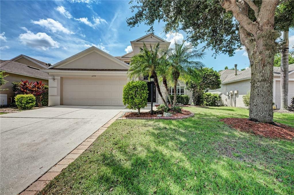 Property Photo:  6559 Blue Grosbeak Circle  FL 34202 