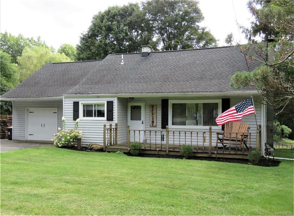 Property Photo: 8415 Knapp Road NY 14170