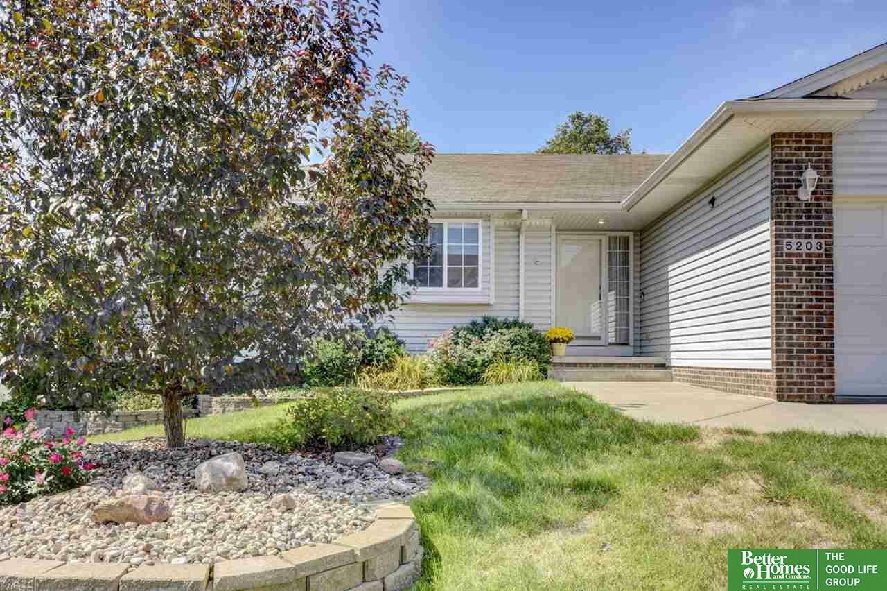 Property Photo:  5203 Woodlane  NE 68133 