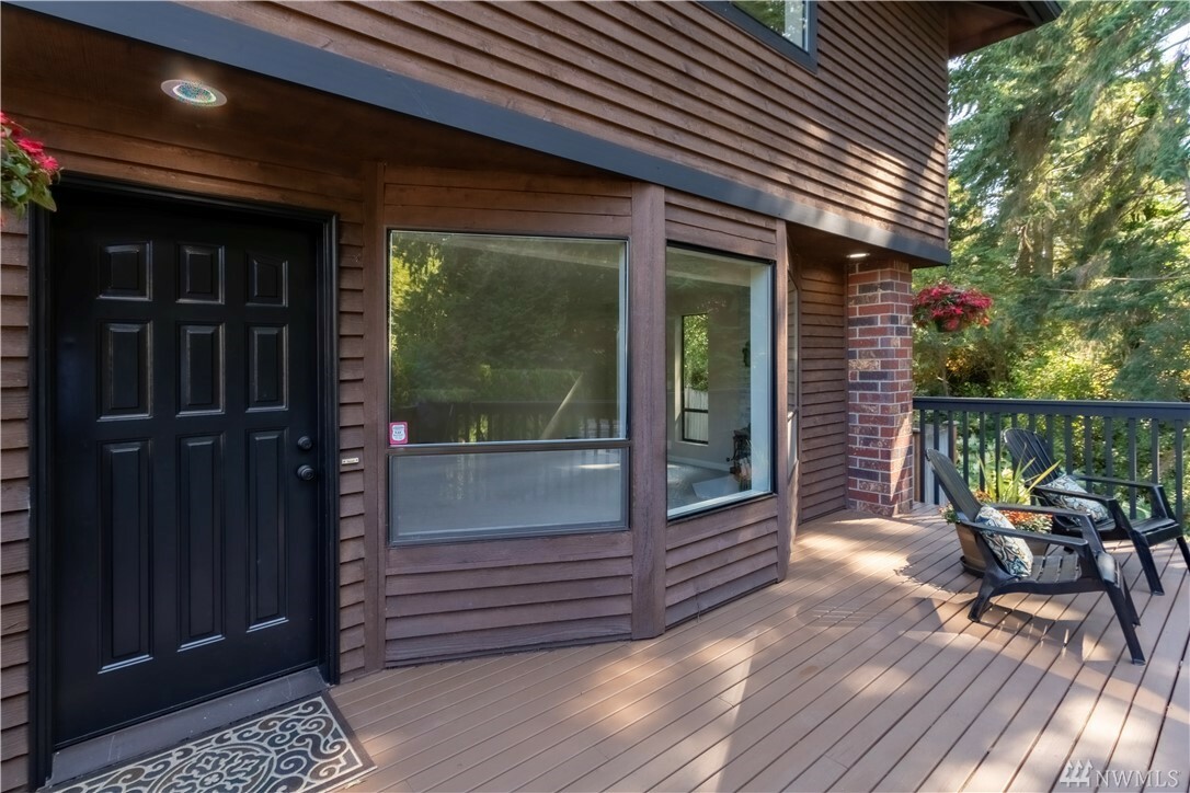 Property Photo:  4904 Glenwood Ave  WA 98203 