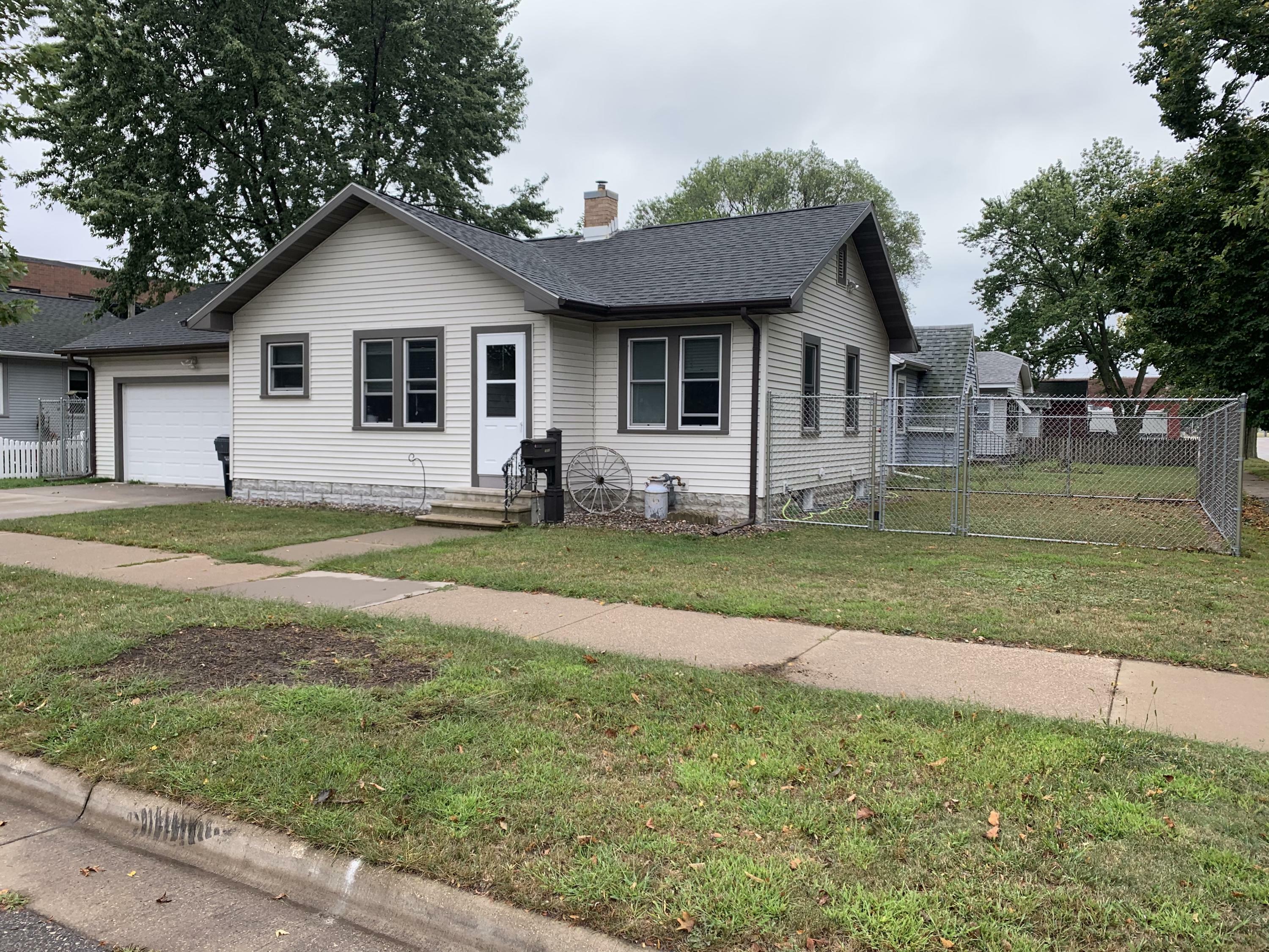 1602 Horton St  La Crosse WI 54601 photo