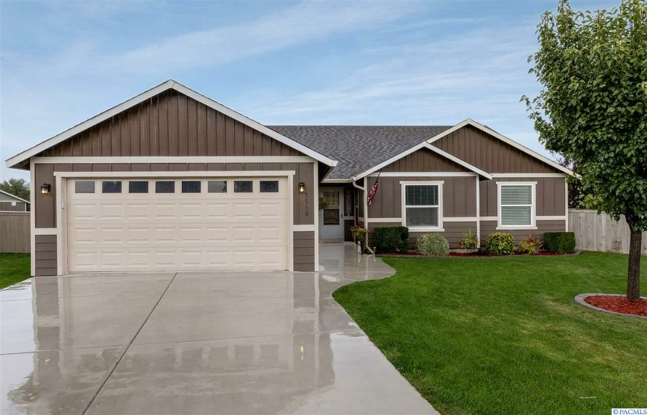 Property Photo: 1510 S Irving Place WA 99338