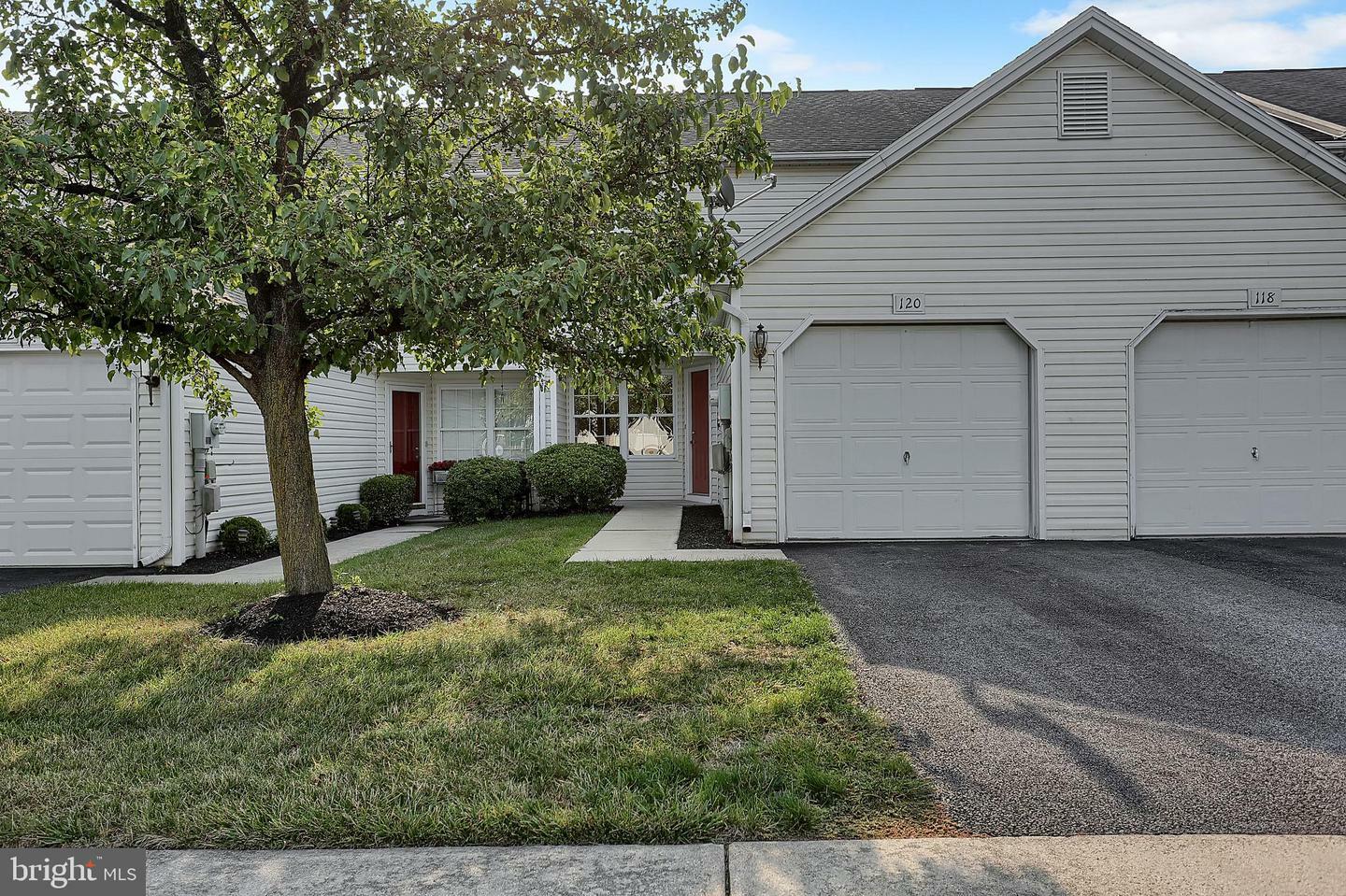 Property Photo:  120 Heron Way  PA 17013 