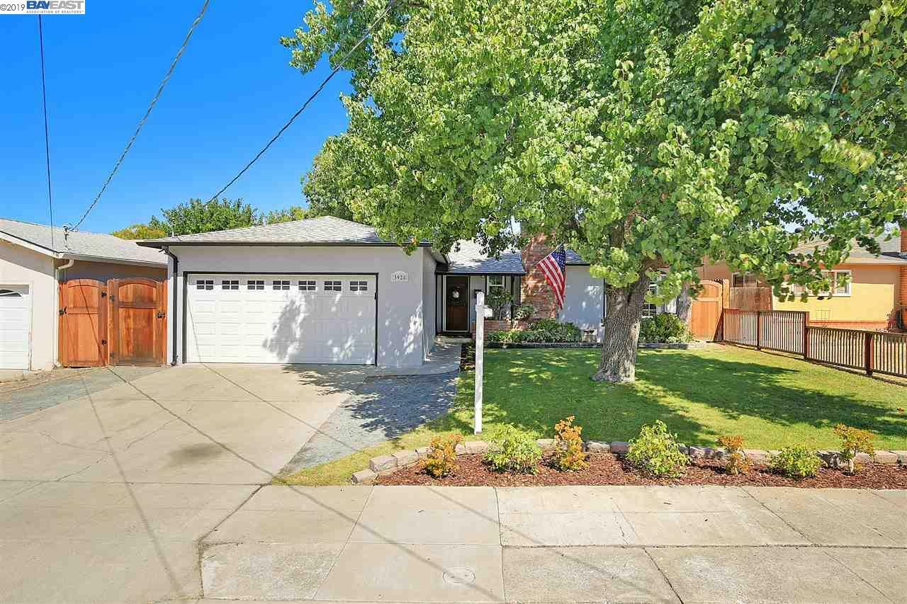 Property Photo:  3928 Yale Way  CA 94550 