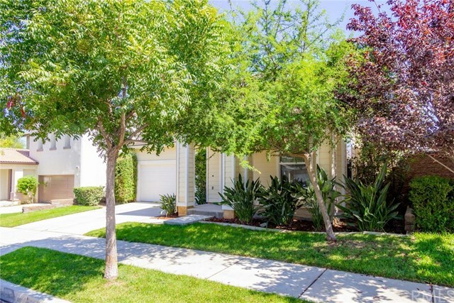 Property Photo:  25534 Hyacinth Street  CA 92883 