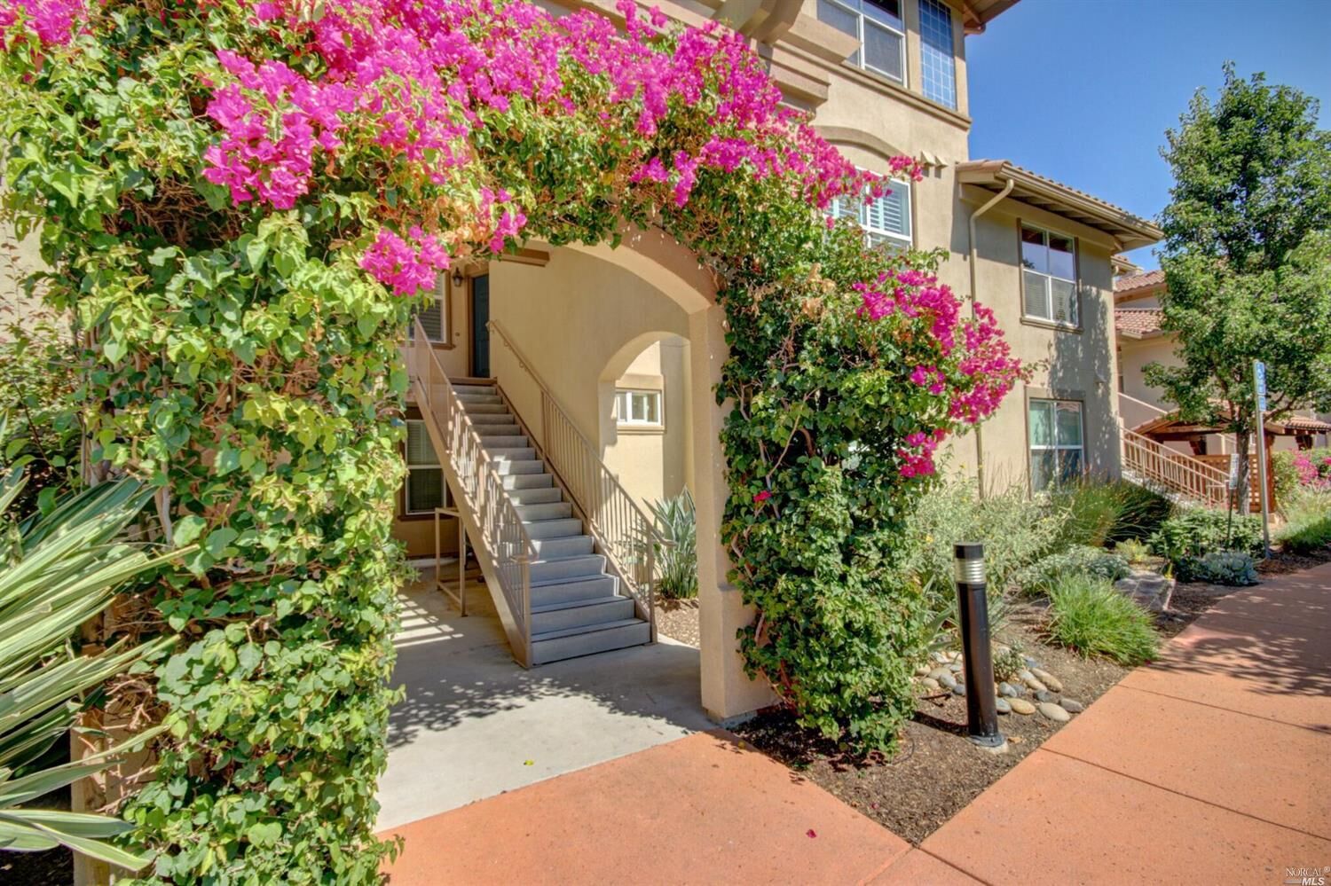 Property Photo: 401 North Avenue 209 CA 94903