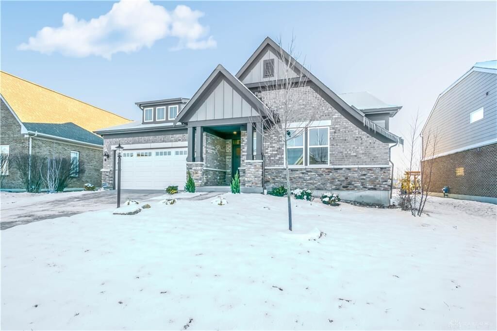 Property Photo: 360 Woodstream Drive OH 45066