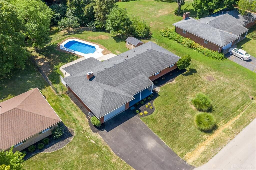 Property Photo: 4283 Hillcrest Drive OH 45305