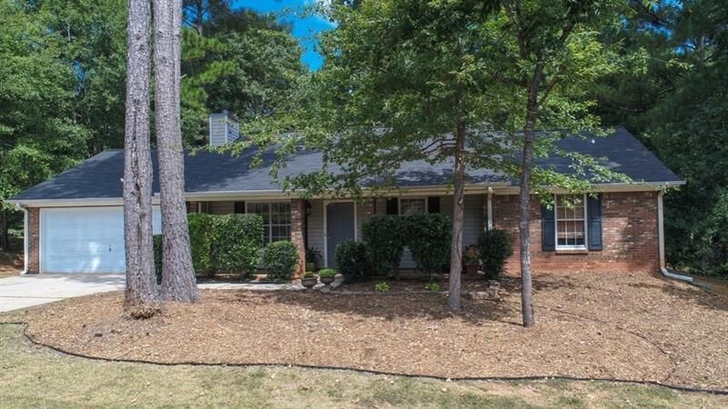 Property Photo:  155 McGiboney Place   30016 