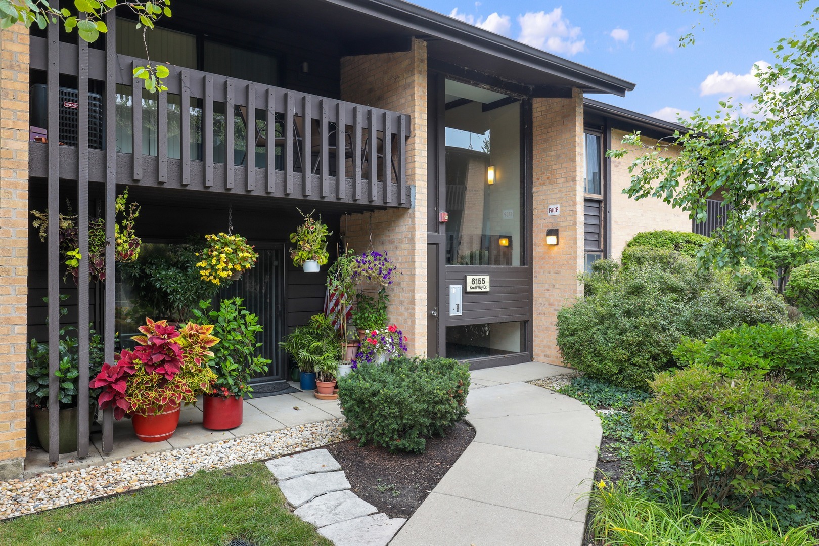 Property Photo: 6155 Knoll Way Drive 203 IL 60527