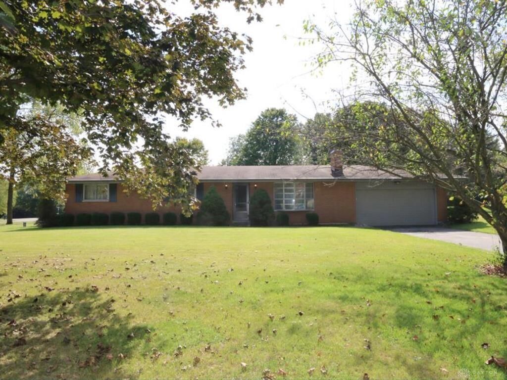 Property Photo: 7706 Bellefontaine Road OH 45424