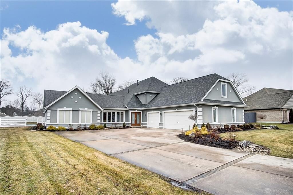 Property Photo: 1628 Silver Lake Drive OH 45458