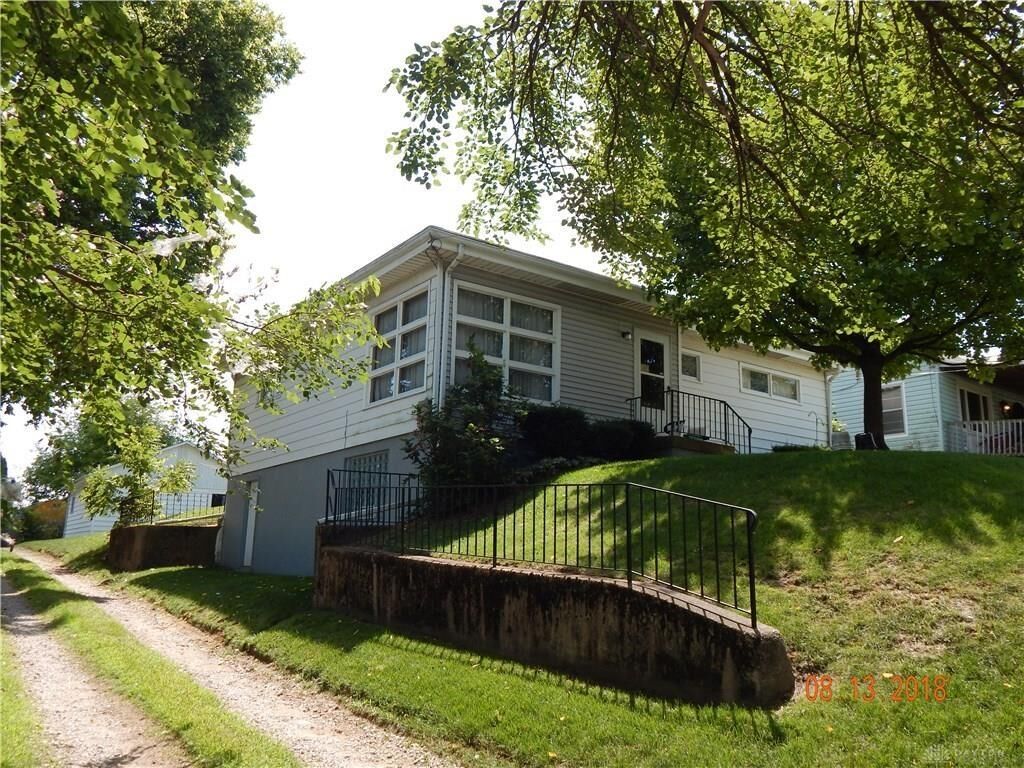 Property Photo: 874 Gable Street OH 45505