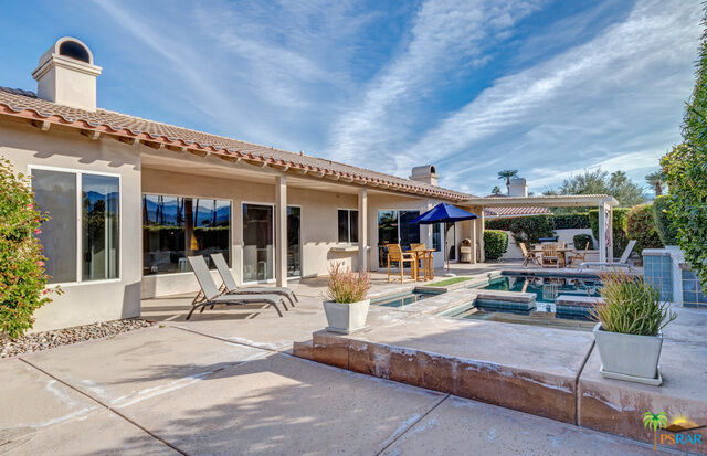 Property Photo:  26 Via Elegante  CA 92270 