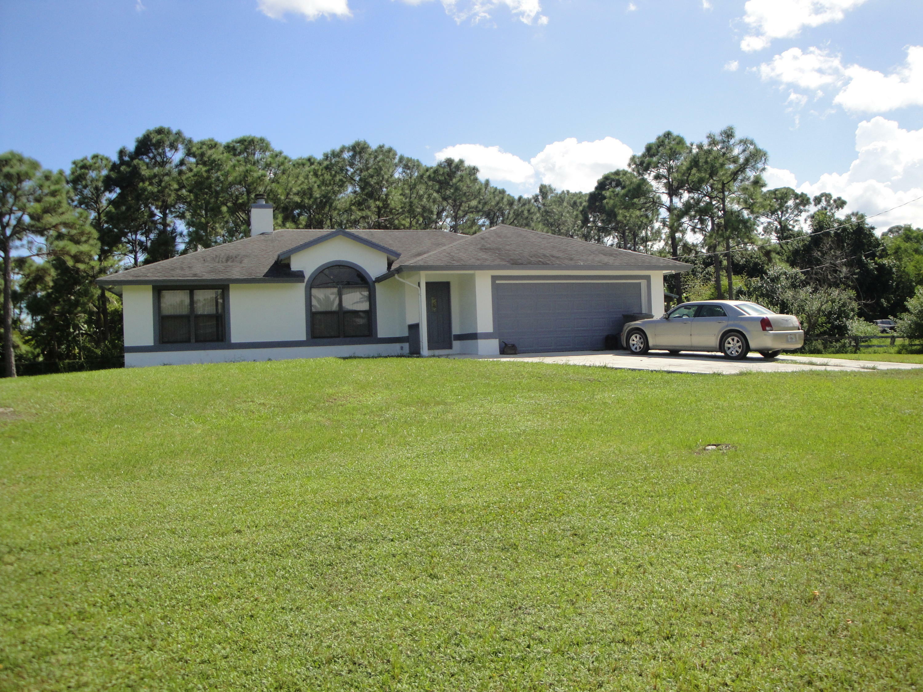 Property Photo: 12292 76th Road N FL 33470