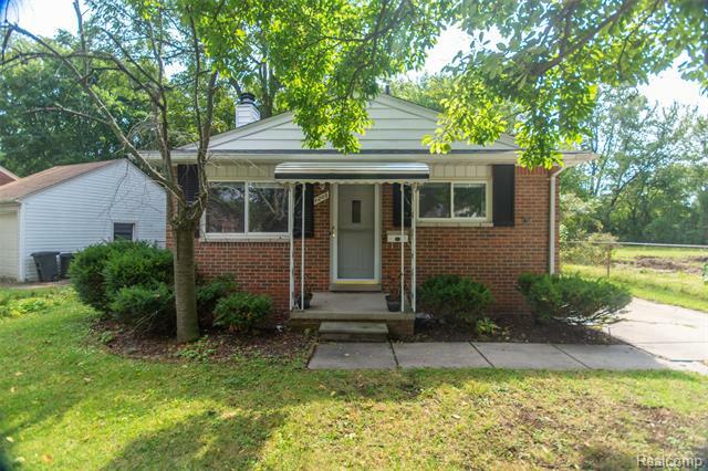 Property Photo: 1203 Cedarhill Drive MI 48067