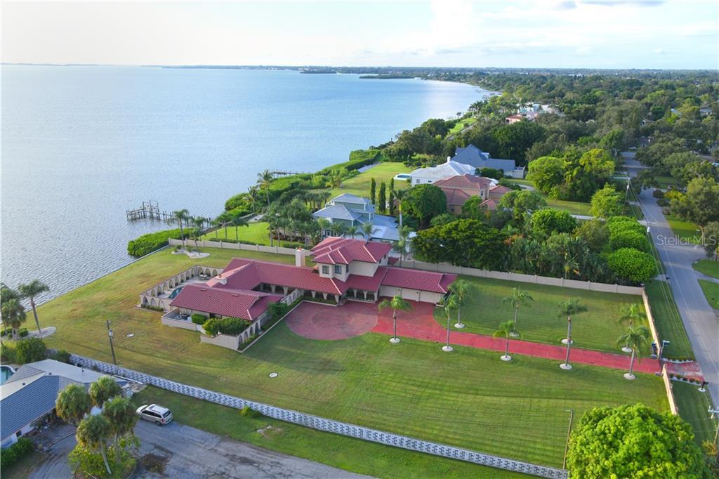 Property Photo: 8204 Longbay Boulevard FL 34243