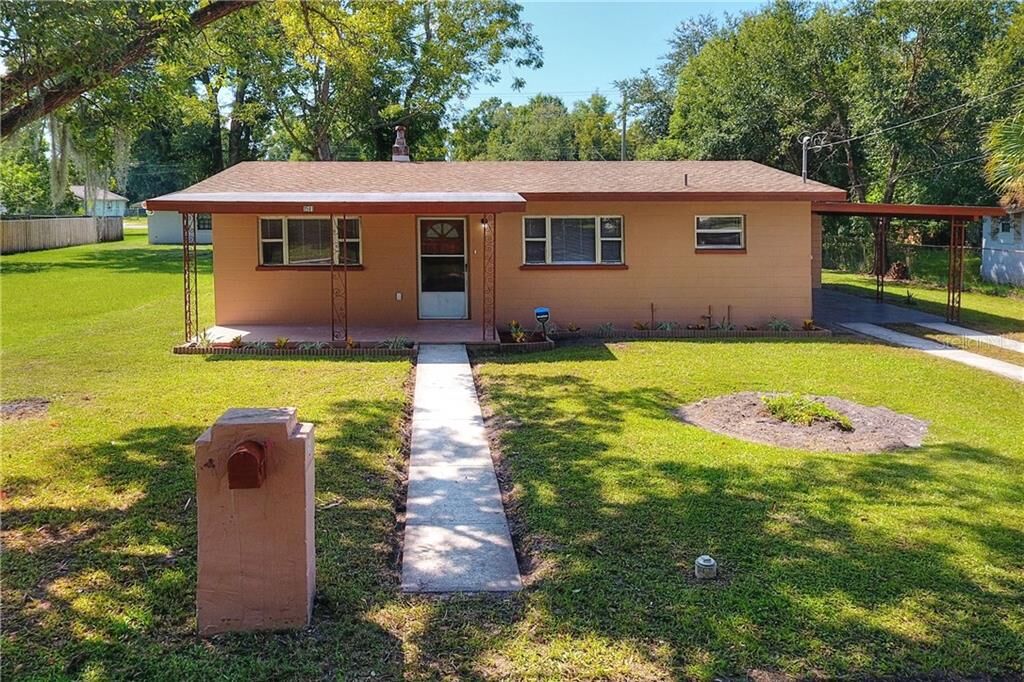 Property Photo:  1501 Jenkins Street  FL 33563 