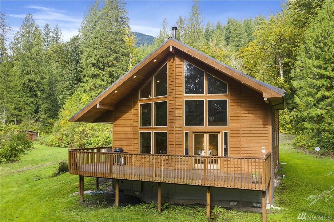 Property Photo:  55024 Conrad Rd  WA 98283 