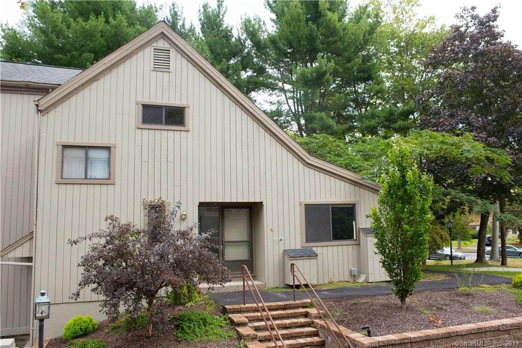 Property Photo: 31 Algonquin Lane C CT 06614