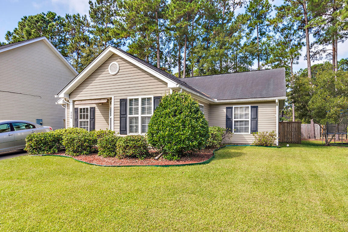 Property Photo:  206 Bainsbury Lane  SC 29483 